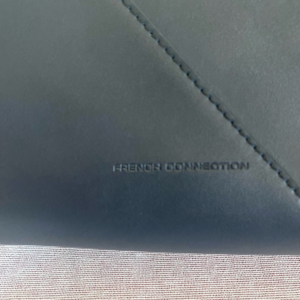 French Connection leather navy purse. - Picture 8 of 10